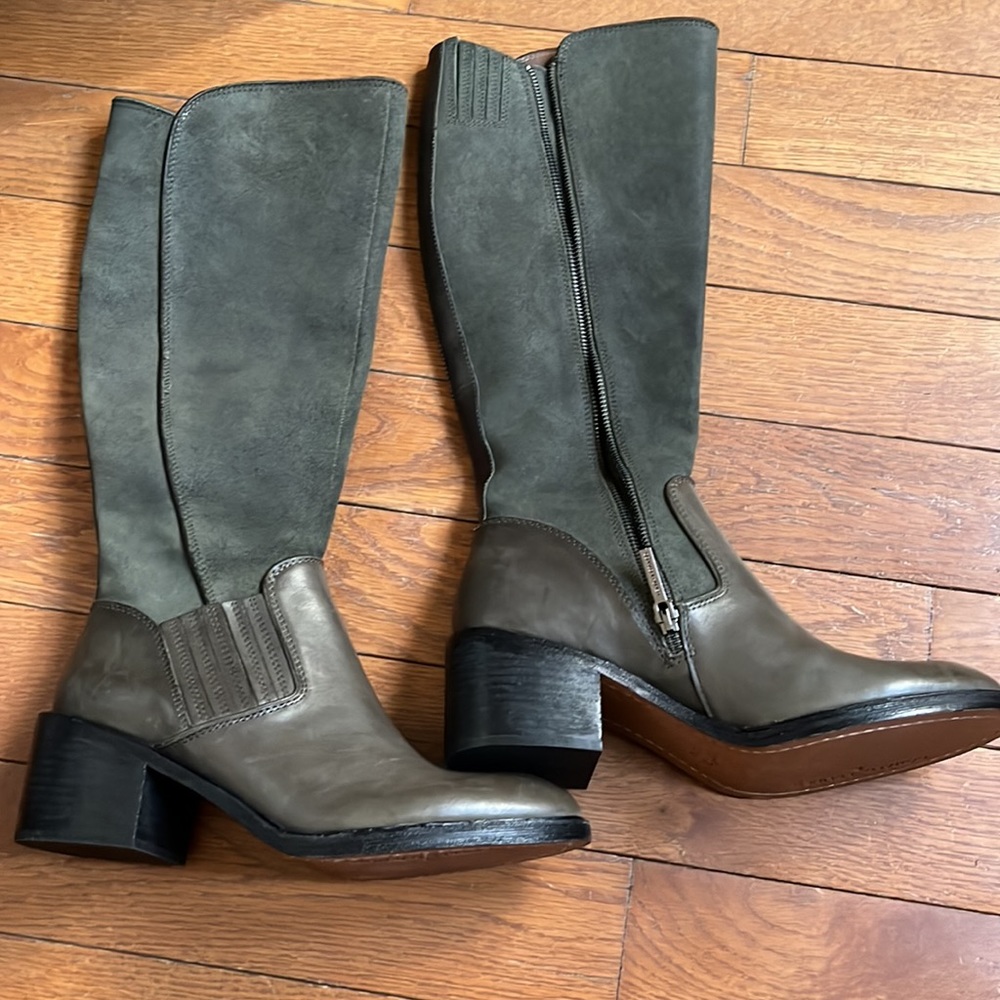 NWOT Donald J Pliner Envy olive green leather boots size 8.5 - Picture 4 of 15